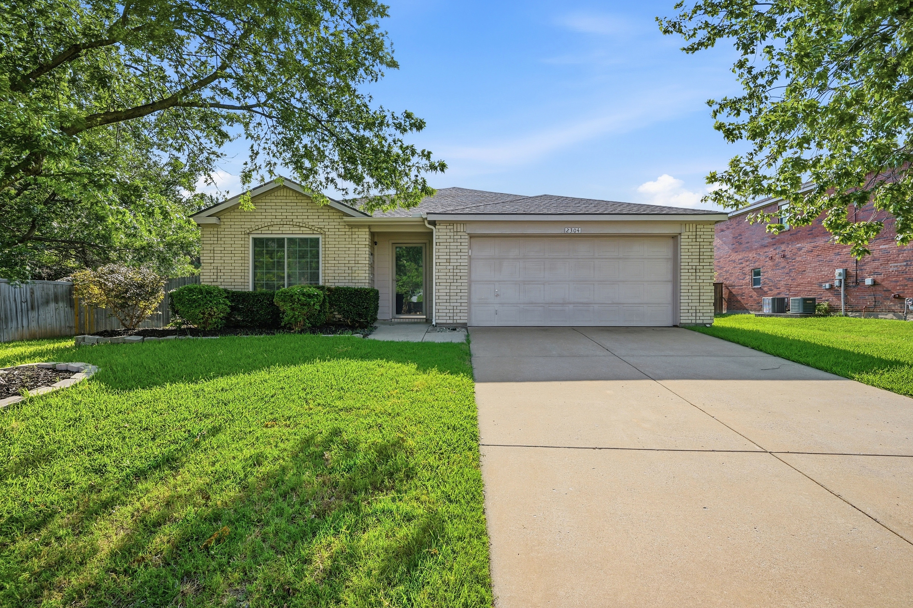 2304 Pheasant Run