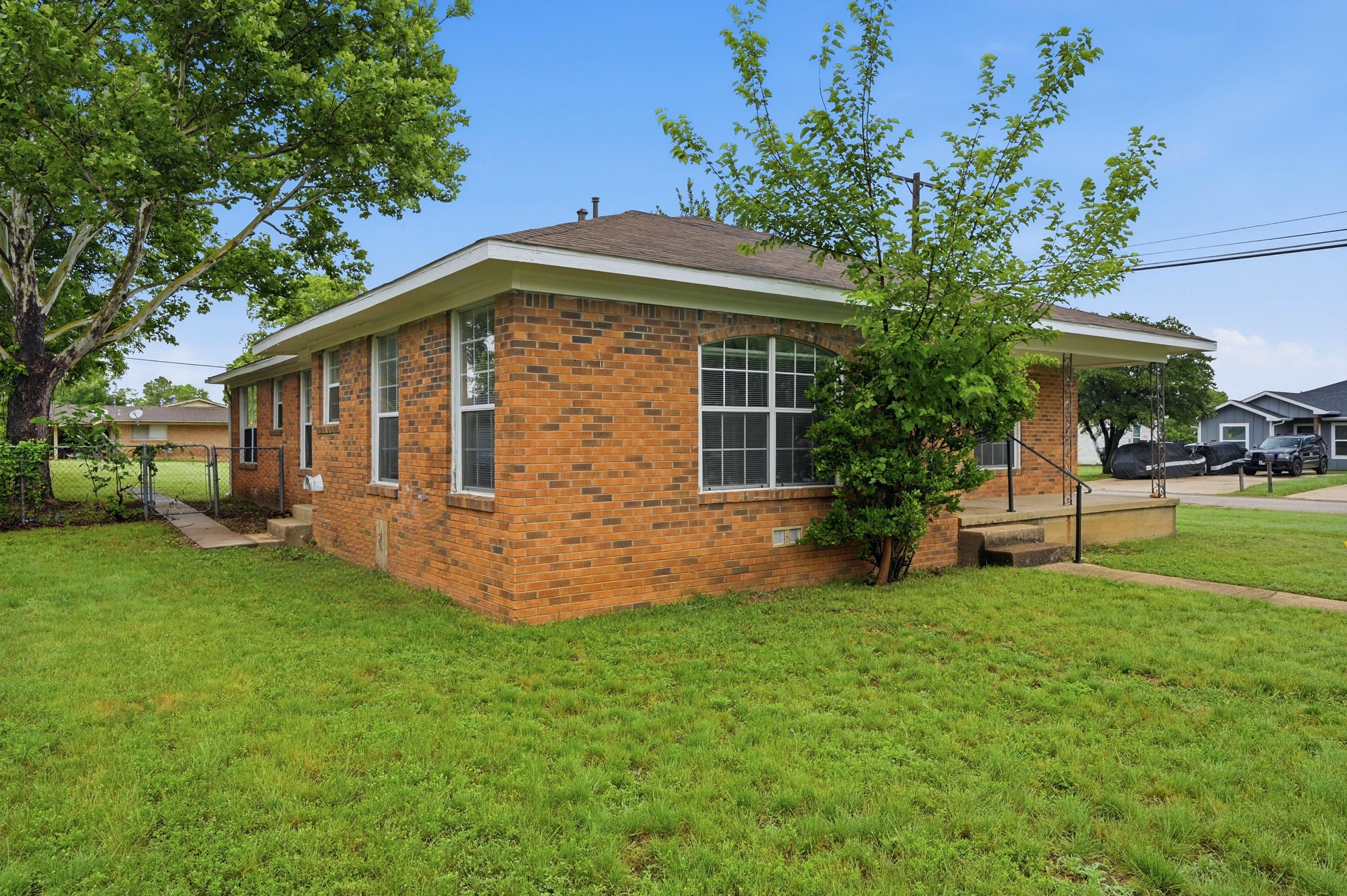Property thumbnail image