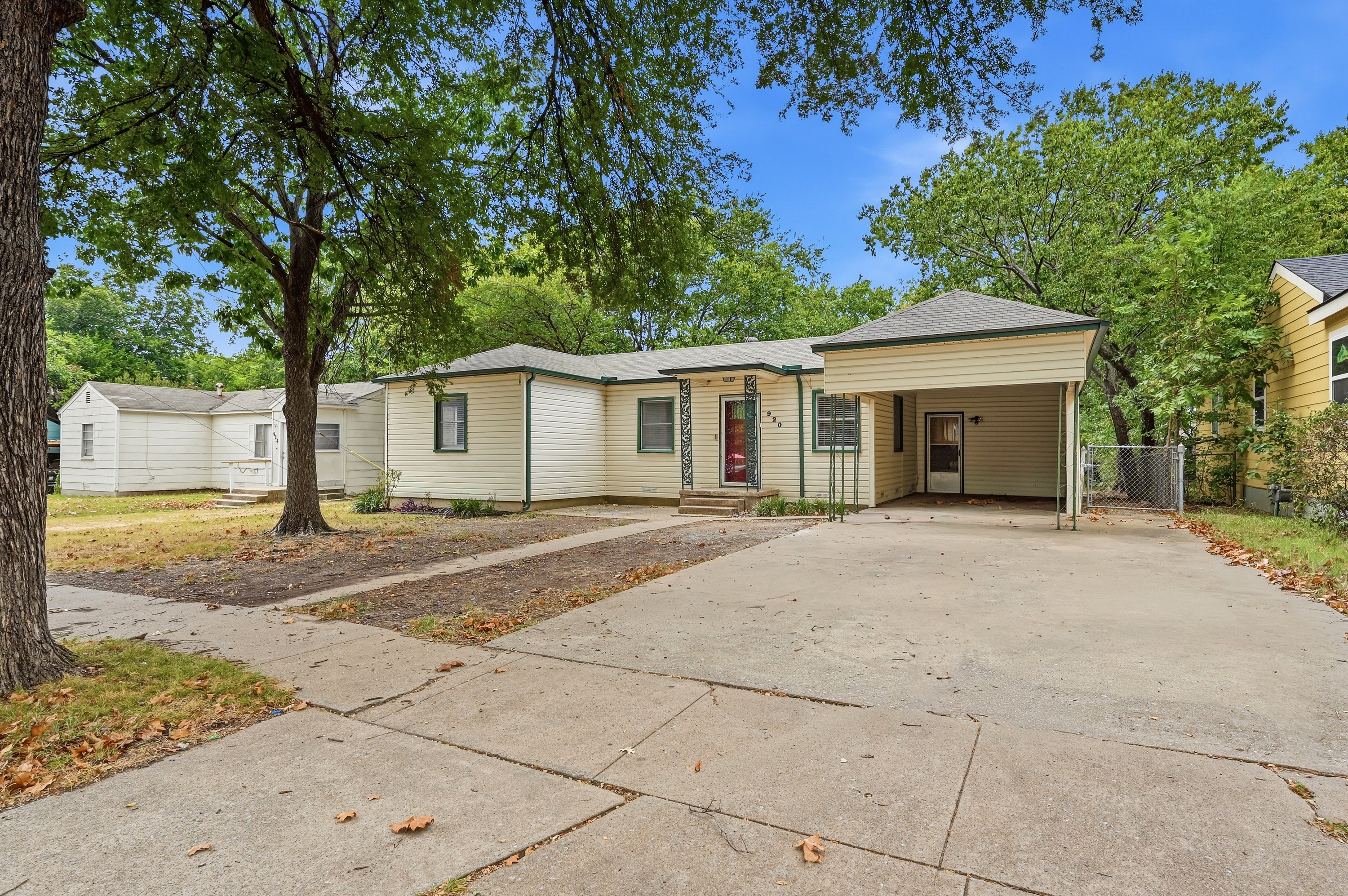 Property main image