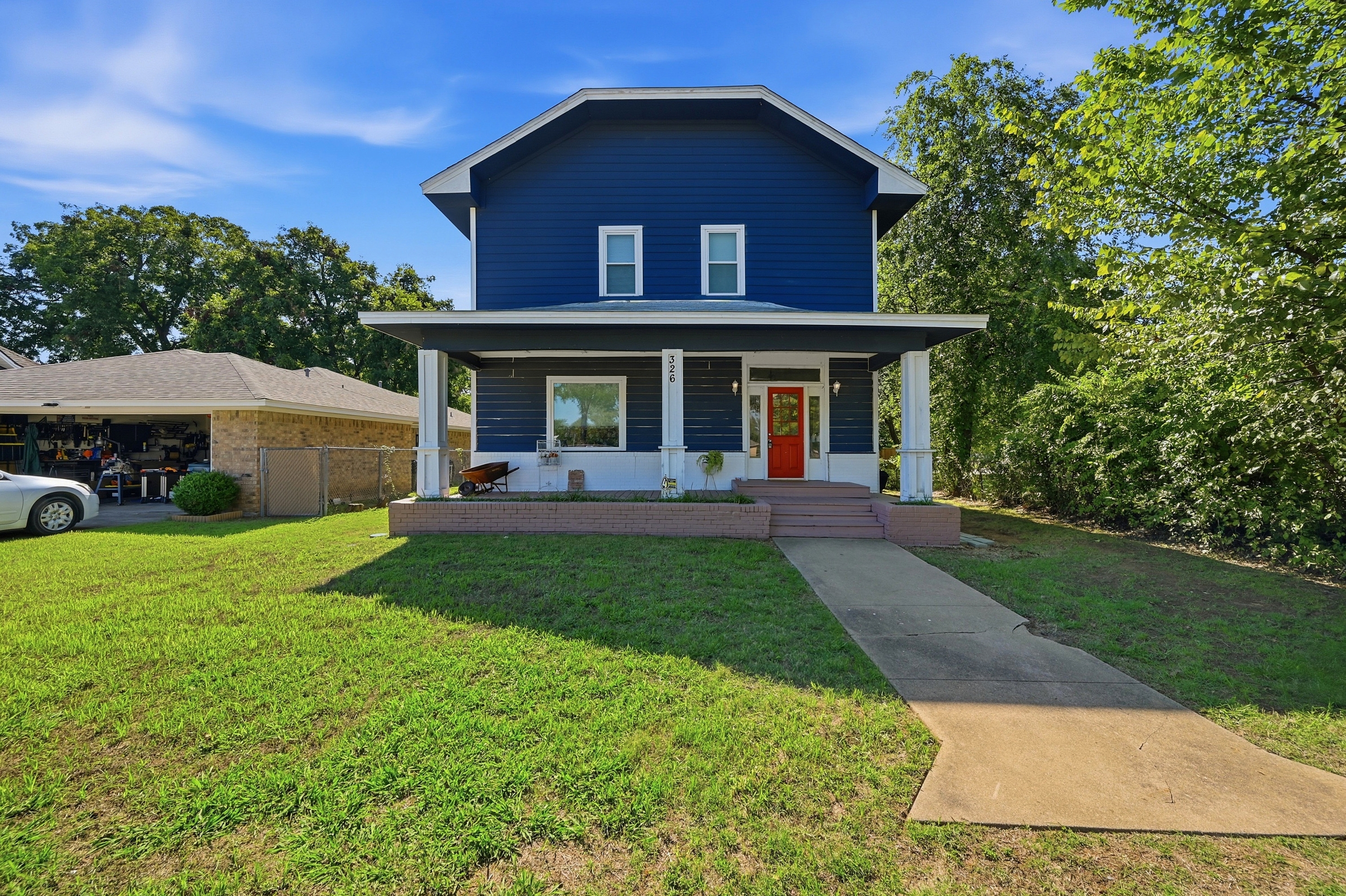 326 West Sears Street - 102
