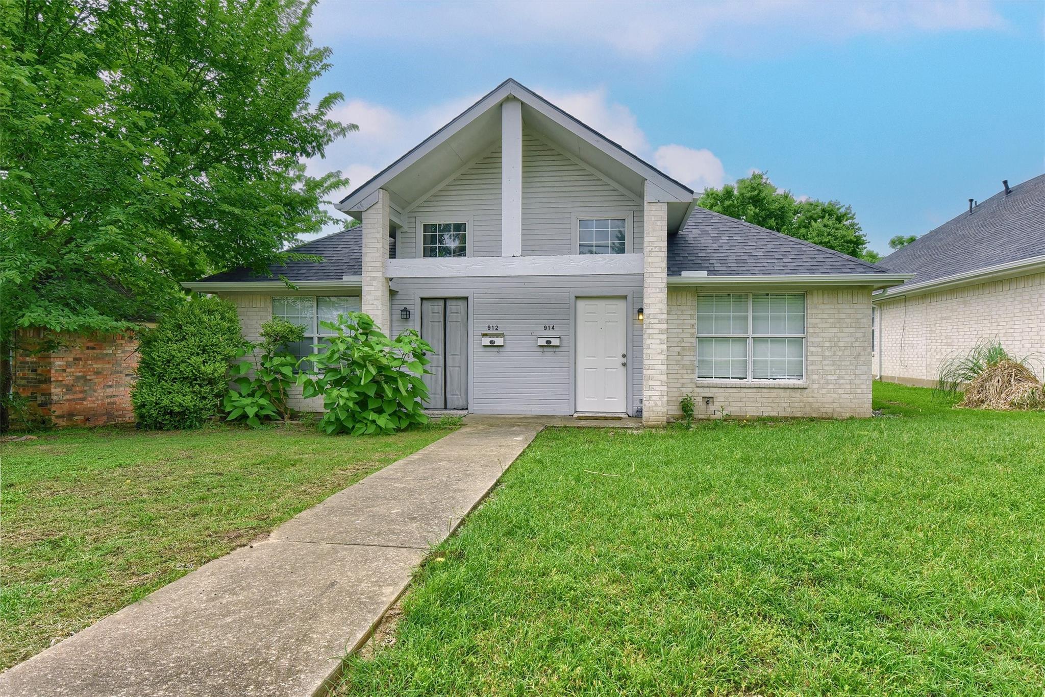 914 West Houston Street -1 - 1